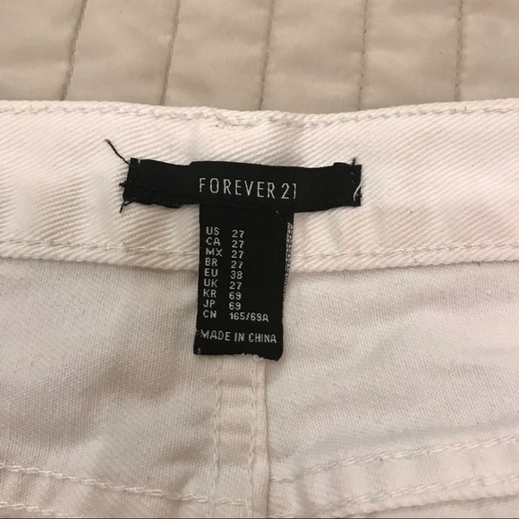 Forever 21 mid-rise distressed white denim short - Picture 8 of 10